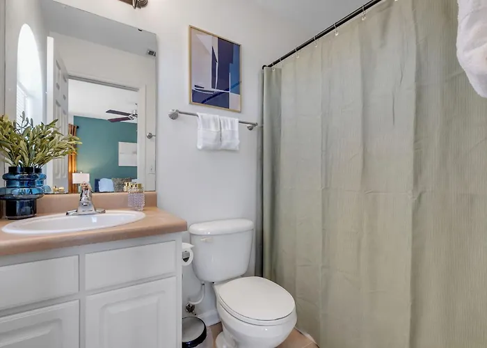 Lakefront 3bd - Ping Pong, Movie Nights - Near Fsu * Tallahassee